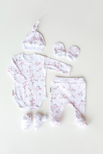 Боди с длинным рукавом Комплект для новорожденных Wind (боди, ползунки, шапочка, царапки, пинетки) цветы, MagBaby