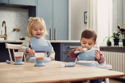 Посуд для дітей Дитячий набір для годування ложка, виделка, чашка, тарілка Baby Feeding Set, Powder Blue, блакитний, , Baby Bjorn
