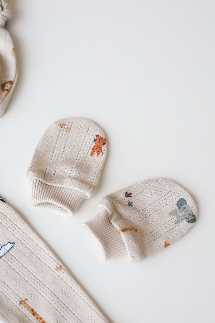 Боди с длинным рукавом Комплект для новорожденных Wind (боди, ползунки, шапочка, царапки, пинетки) сафари, MagBaby