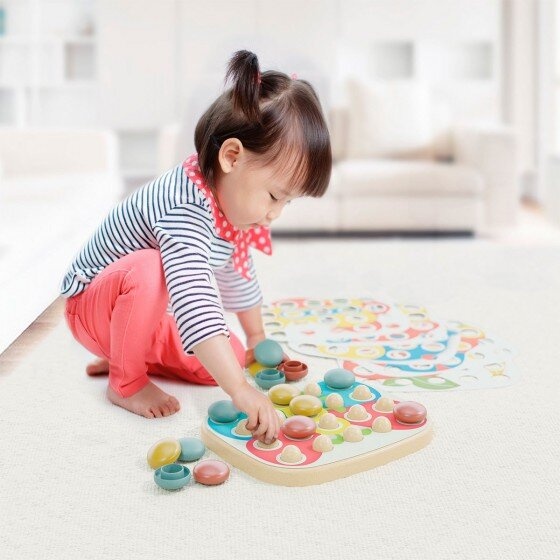 Пазли, мозаїка Набір серії Play Bio - Для занять мозаїкою Fantacolor Baby, фішки + дошка, Quercetti