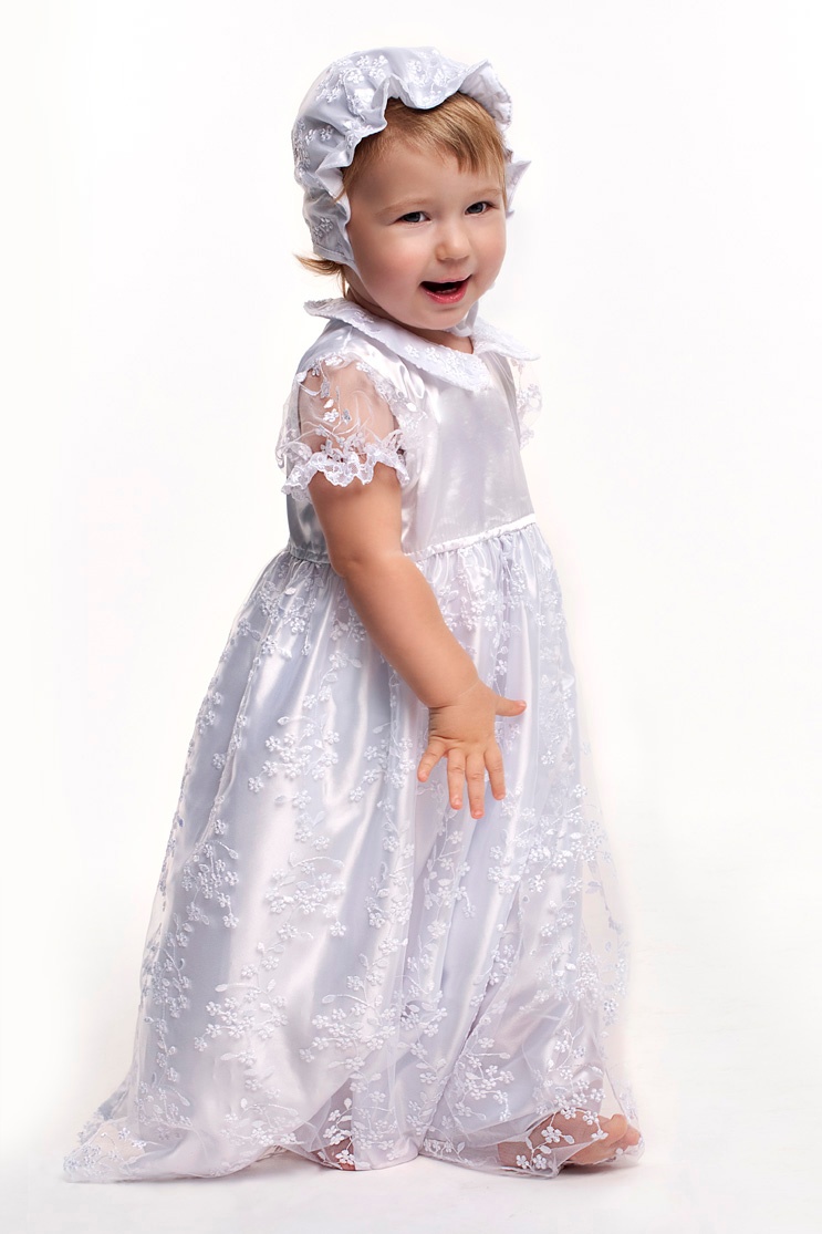 Комплекты на выписку Крестильное платье для девочки с гипюром Модный карапуз
