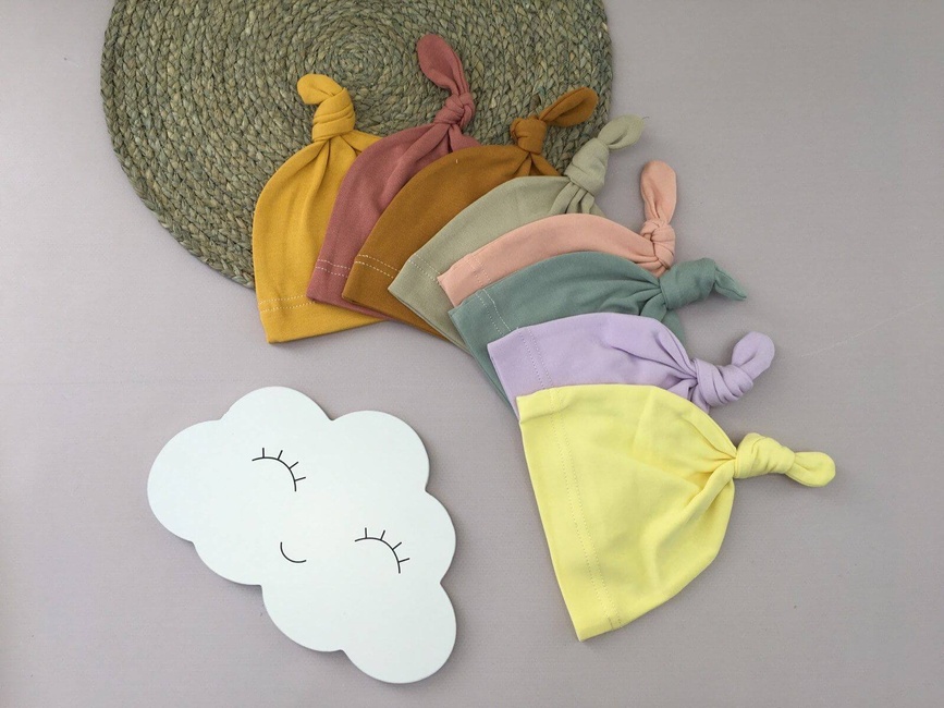 Чепчики, шапочки для новонародженних Шапочка вузлик інтерлок, теракота, Little Angel