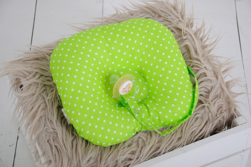 Подушки Детская подушка для новорожденных с держателем, салатовая, MagBaby