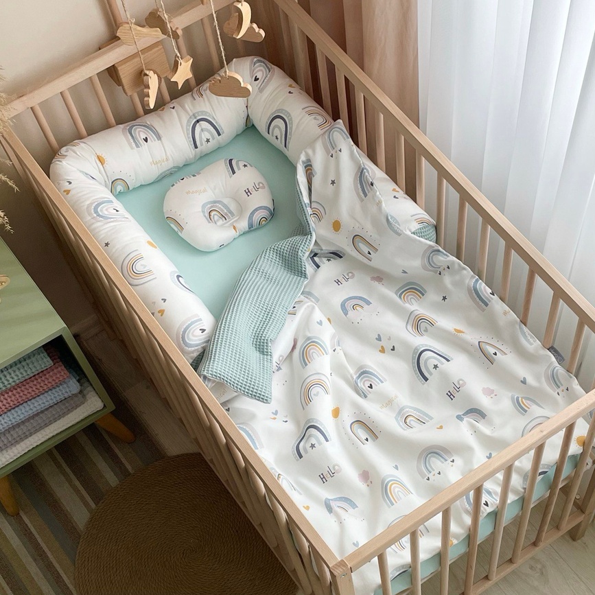 Бортики в ліжечко Захисний бортик-валик з малюнком (Веселка), м'ятного кольору, ТМ Маленька соня