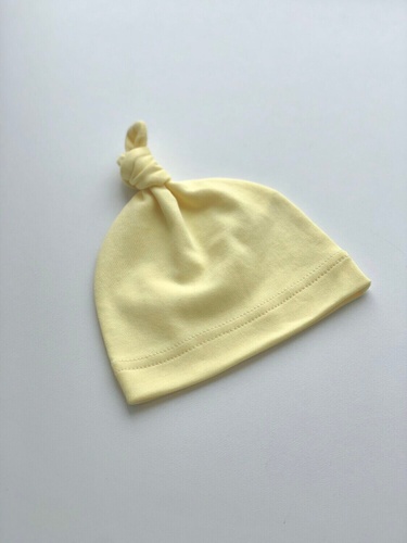 Чепчики, шапочки для новонародженних Шапочка вузлик інтерлок, лимон, інтерлок на байці, Little Angel