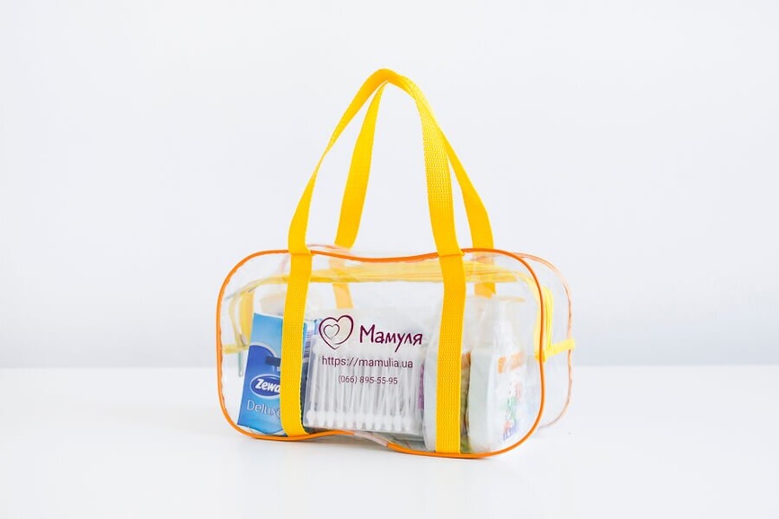 Удобные прозрачные сумки в роддом Прозрачные косметички в роддом, синяя и желтая, Mamapack (2 шт).